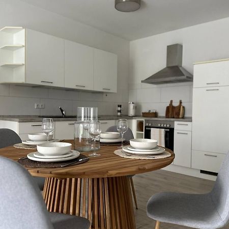 Garten-Wohnung Am Hafen Von Whv Wilhelmshaven Esterno foto